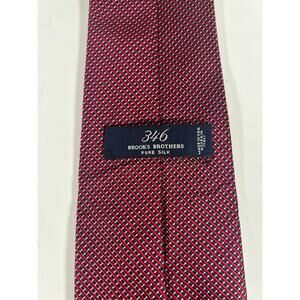 Brooks Brothers 346 Mens Silk Necktie Red Navy Blue White Stripe USA Made 3.5 in